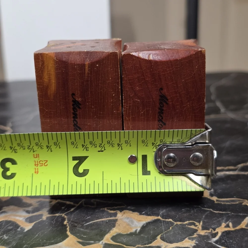 Vintage Wooden Salt & Pepper Shakers Moncton NB Canada Souvenir Rustic Gothic - Picture 8 of 8